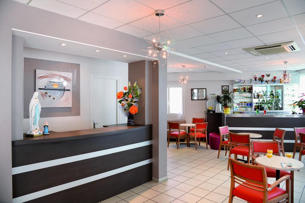 Hotel Saint Contard Lourdes Exterior photo